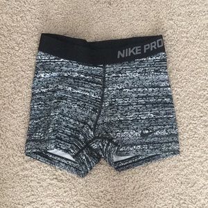 Nike Grey Patterned Spandex